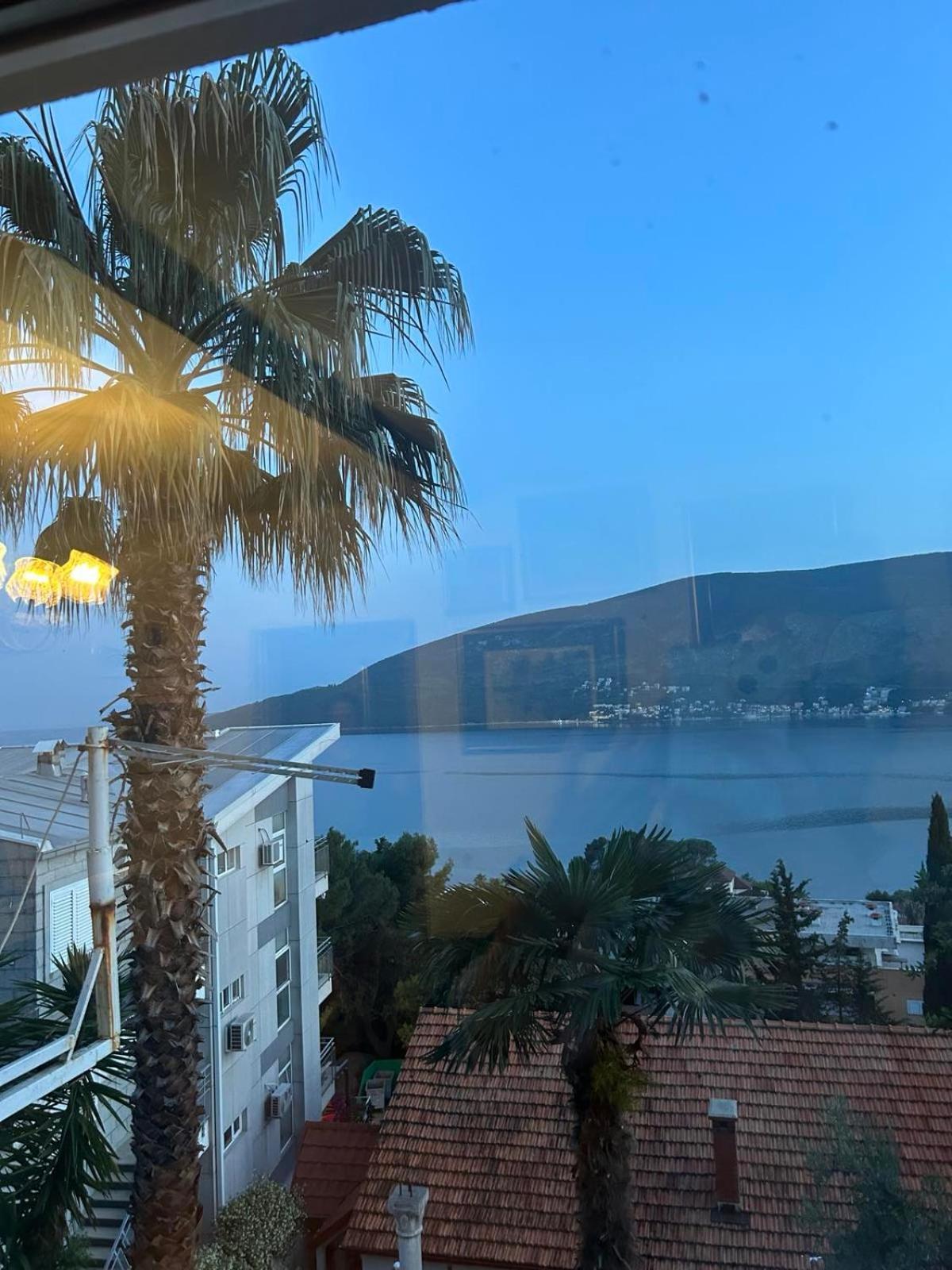 Apartments Maya Herceg Novi Luaran gambar