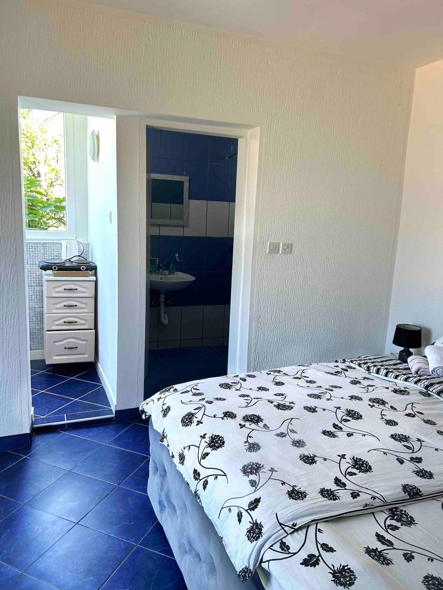 Apartments Maya Herceg Novi Luaran gambar