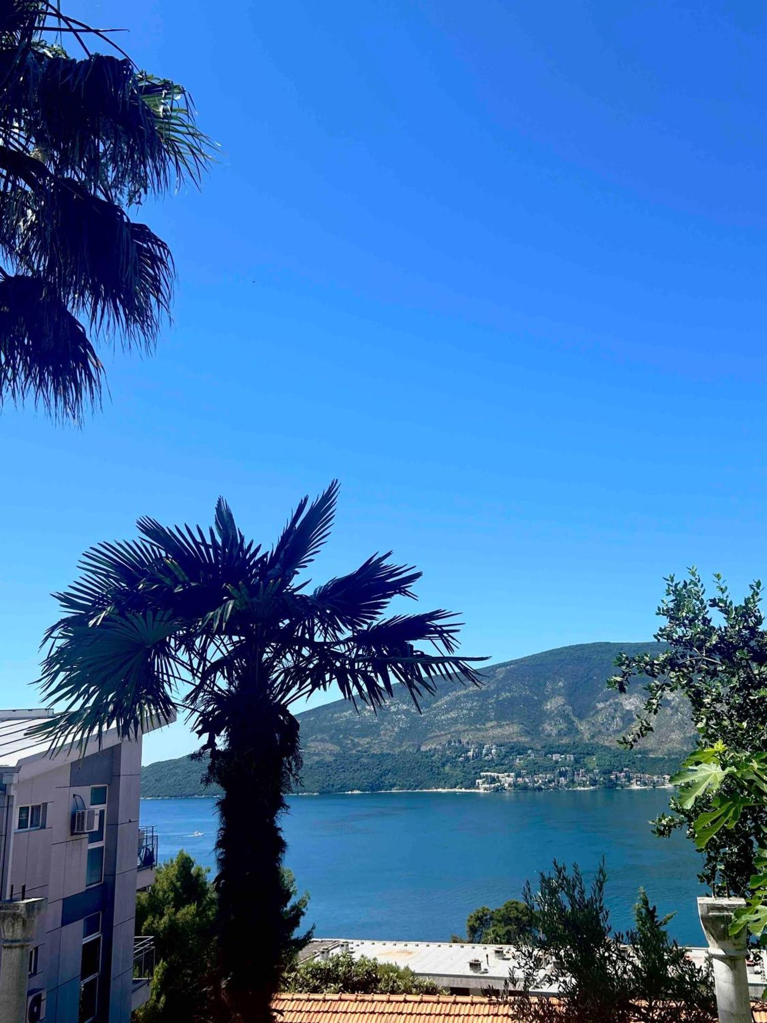 Apartments Maya Herceg Novi Luaran gambar